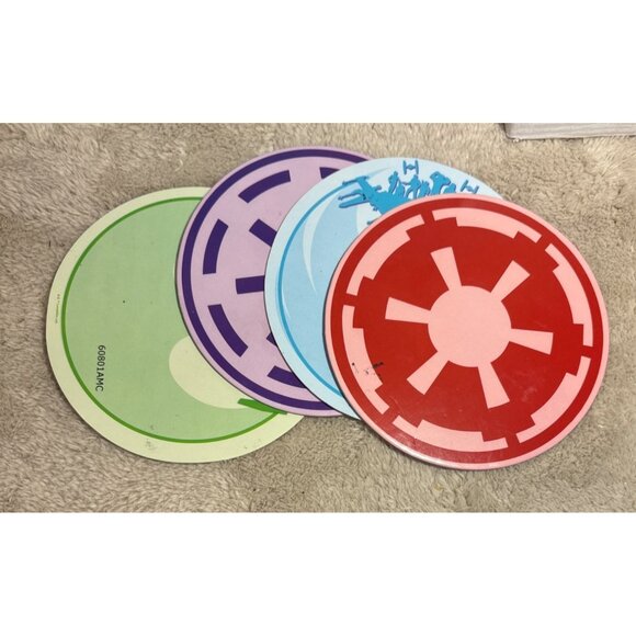 Star Wars Trivia Game With 650+ Questions & Lightsaber Scorekeepers By Disney - Picture 6 of 12